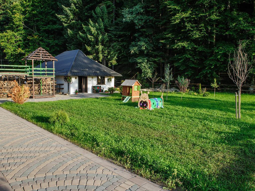 La Conac In Bucovina Hotel Gura Humorului Buitenkant foto