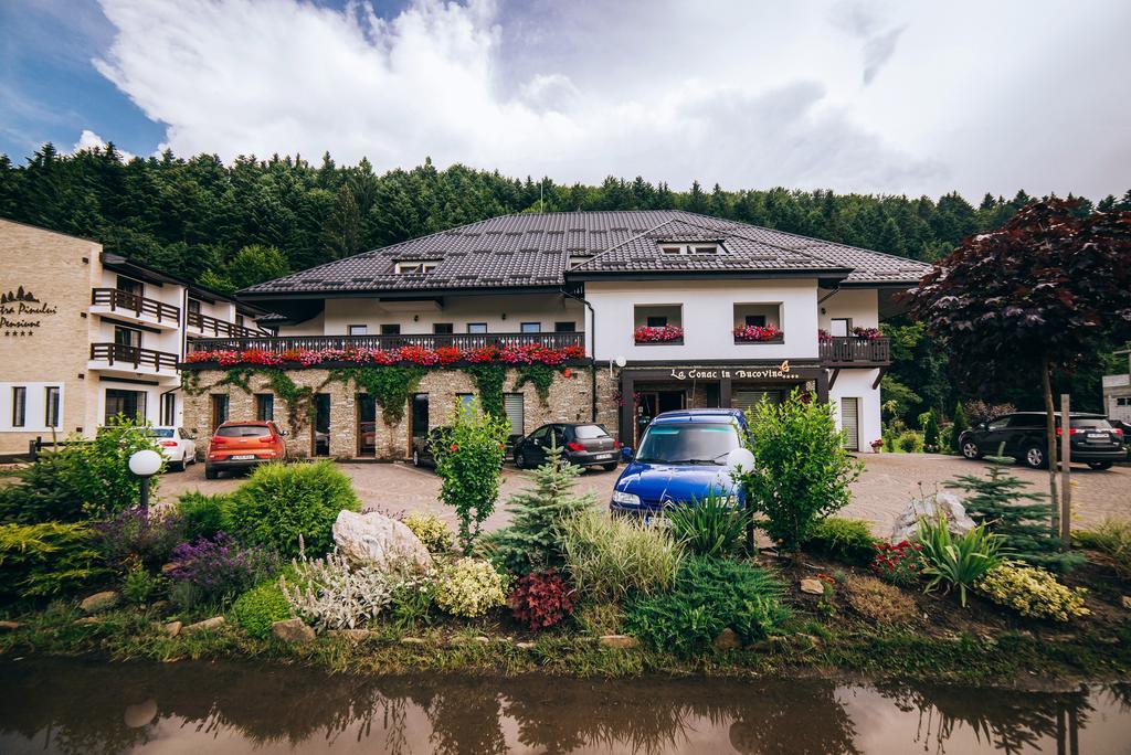 La Conac In Bucovina Hotel Gura Humorului Buitenkant foto