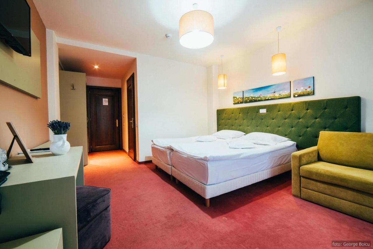 La Conac In Bucovina Hotel Gura Humorului Buitenkant foto